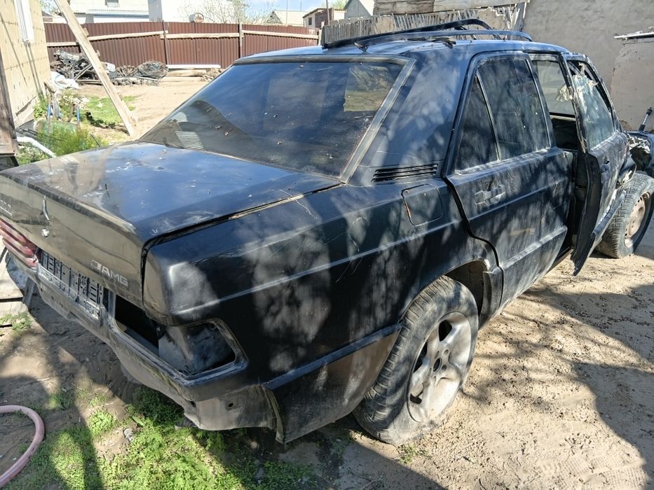 Мерседес 190 авариный