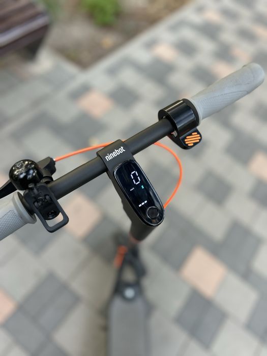Продам электросамокат , Ninebot f30