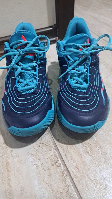 Маратонки nike 37.5