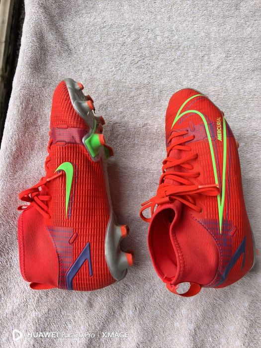 Страхотни детски бутонки nike номер 35 стелка 23см