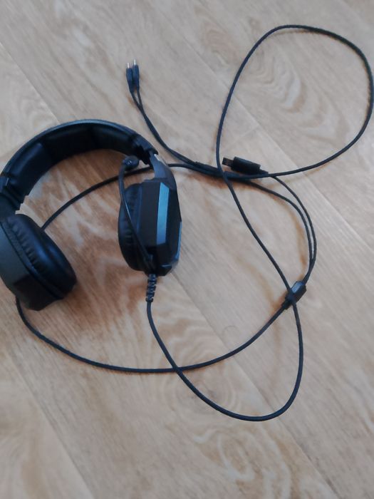 Продам игровые наушники