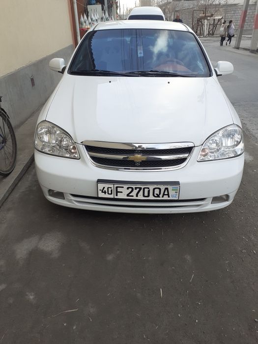 Laseti 2013  probeg 344 ming yoqilg'i turi benzin gaz kraska 30 40 foi