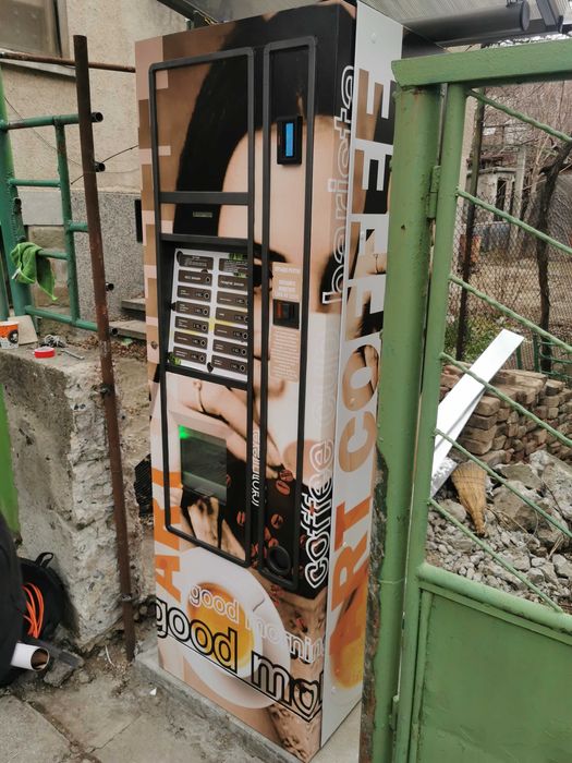 Фолио за вендинг автомати Хладилни витрини и други Цялостно облепяне