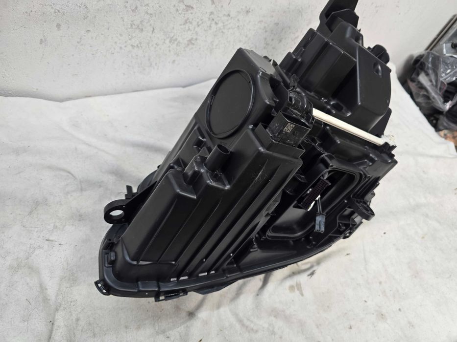 Оригинален фар Мерцедес Е 213  Mercedes E 213 Led