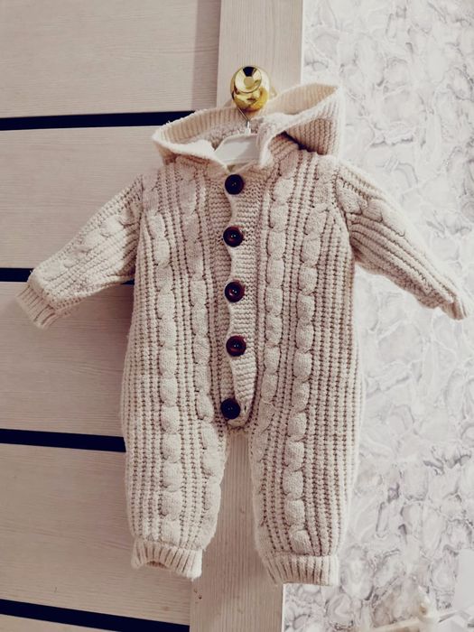 Продам детские комбенизоны