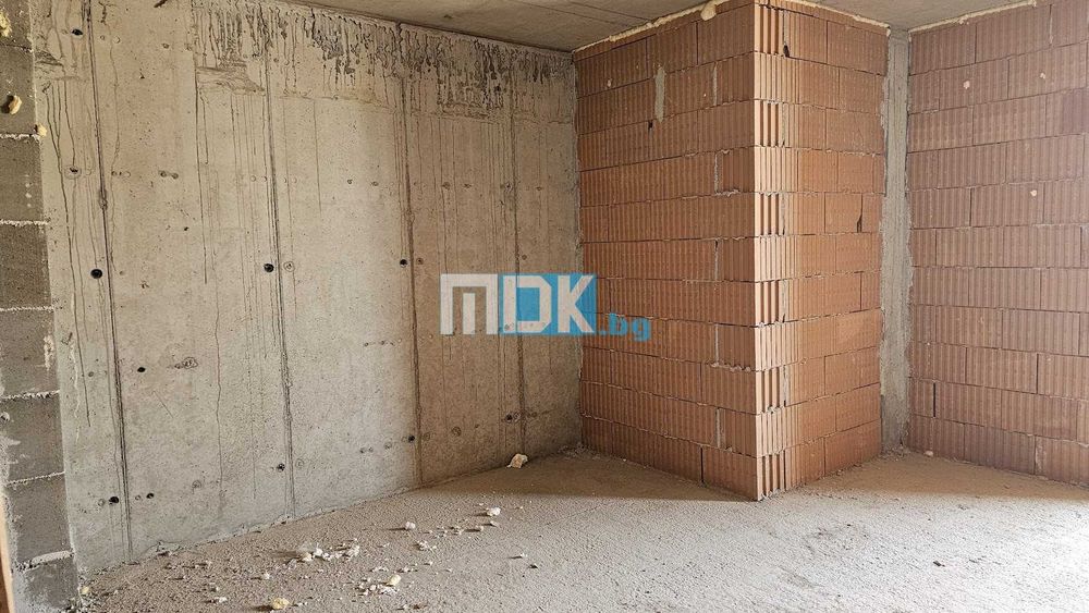 Продава се Едностаен апартамент в Пловдив, Коматевски възел - 46 кв.м за 867 €/кв.м - Снимка #2