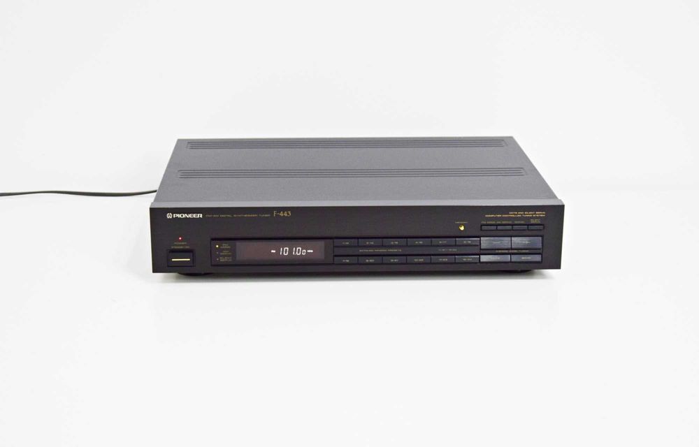 Tuner Pioneer F-443, radio