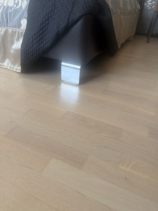 Кровать с матрасом