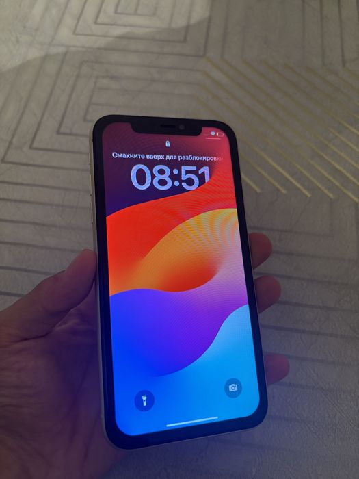 Продам iPhone 11