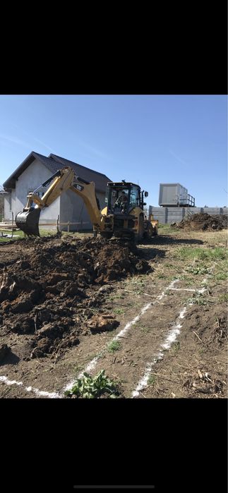 Inchiriez miniexcavator si buldoexcavator cu picon