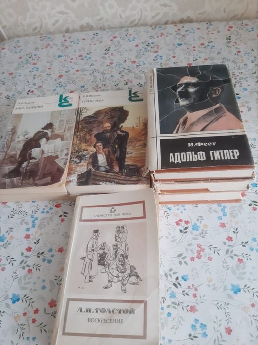 Продам книги 500тг за штуку