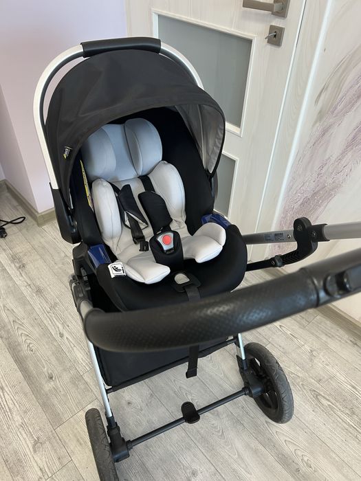 ГАРАНЦИЯ! Бебешка количка Hauck Vision X/кошче за кола Hauck iPro Baby