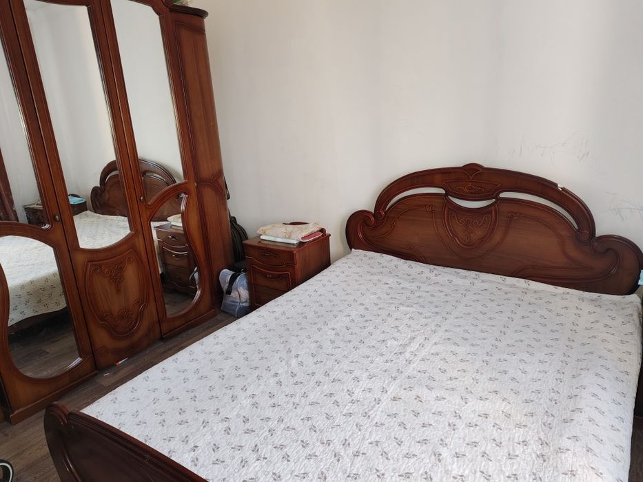 Спальный гарнитур