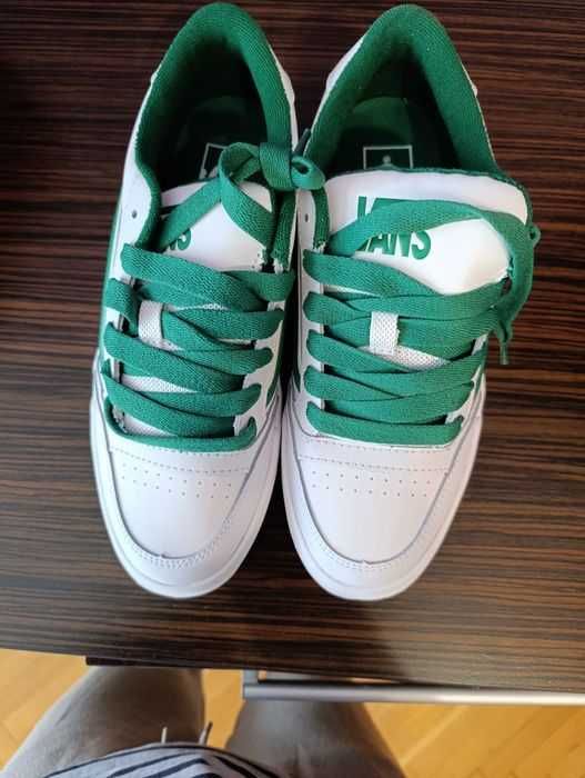 VANS 38 кецове - чисто нови