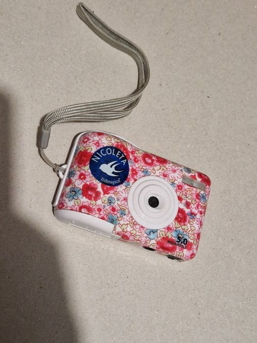 Aparat foto cu baterii