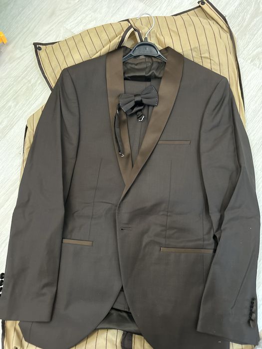 Продам смокинг 44 размер