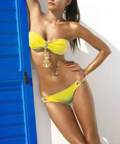 Бански костюми с верижка