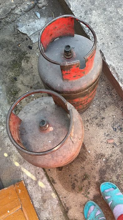 Продам два газбалона