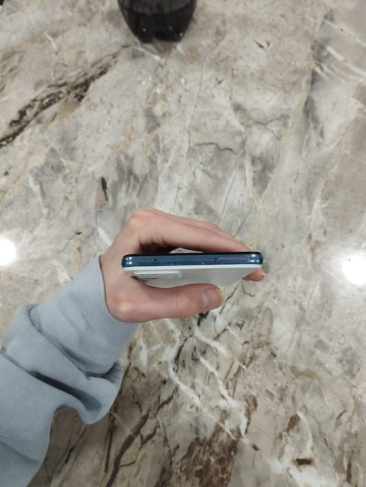 Самсунг а72 срочно продам