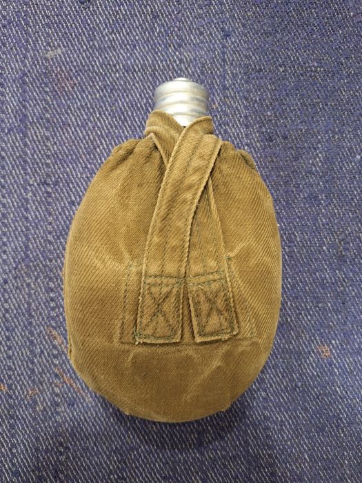 Фляжка армейская