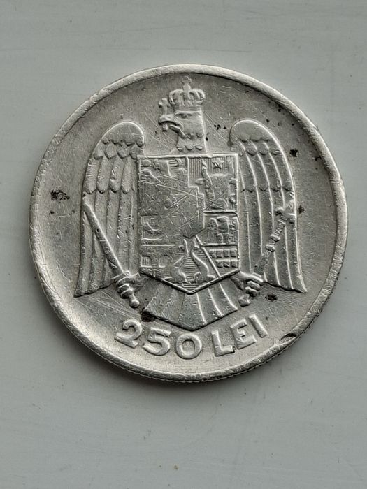 Moneda Carol al doilea an 1935 valoare 250lei