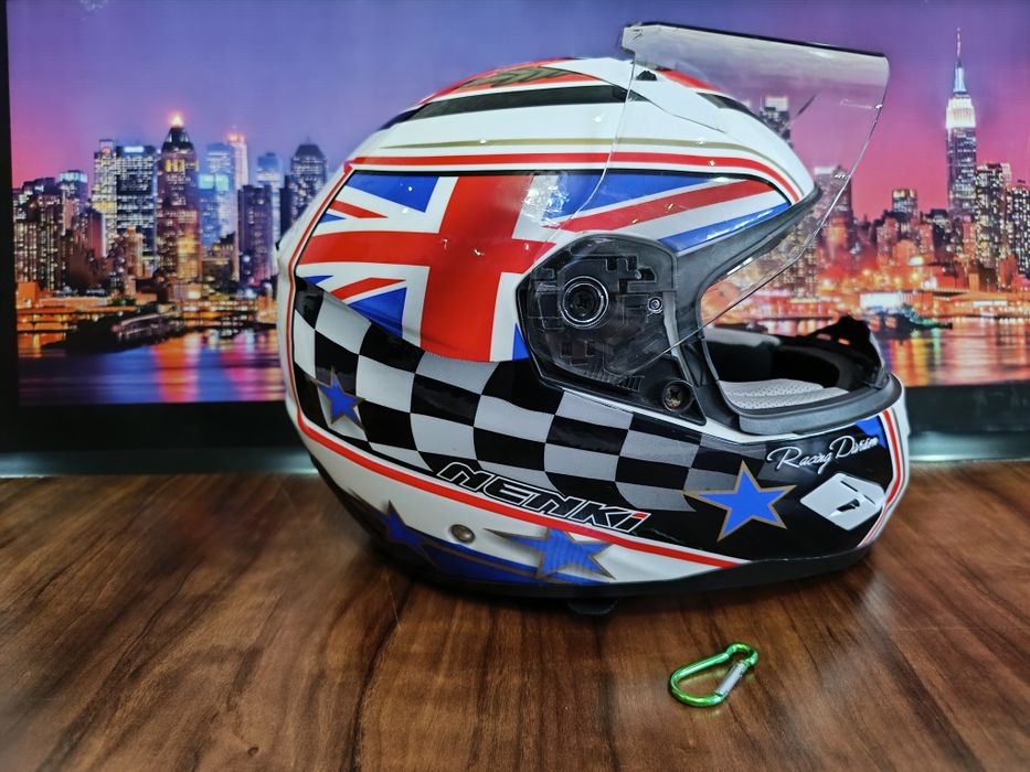 Мото шлем от китайского бренда NENKI