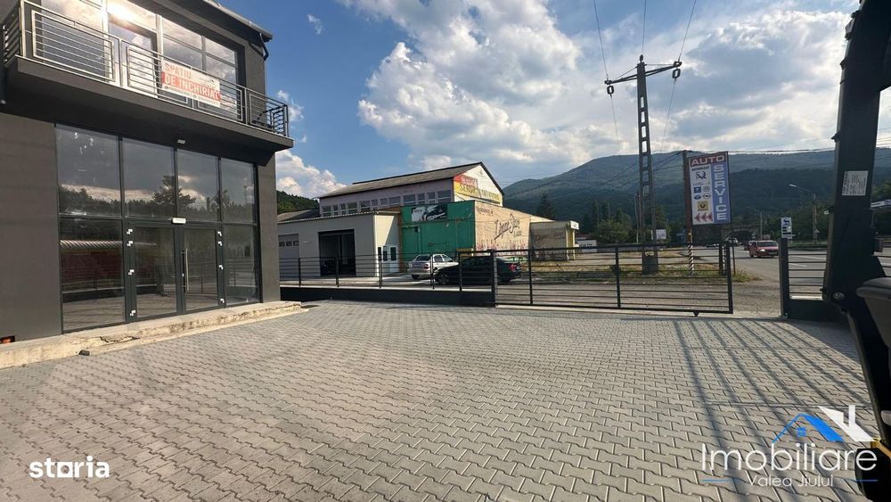 Spatiu comercial / Hala  - Petrosani | Str. Livezeni | 550 mp
