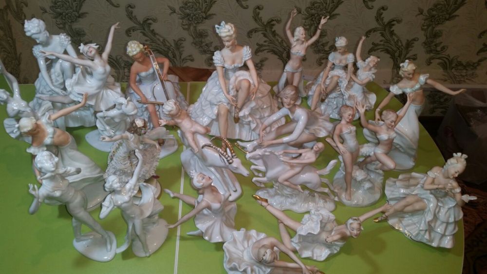 Колекция статуэток