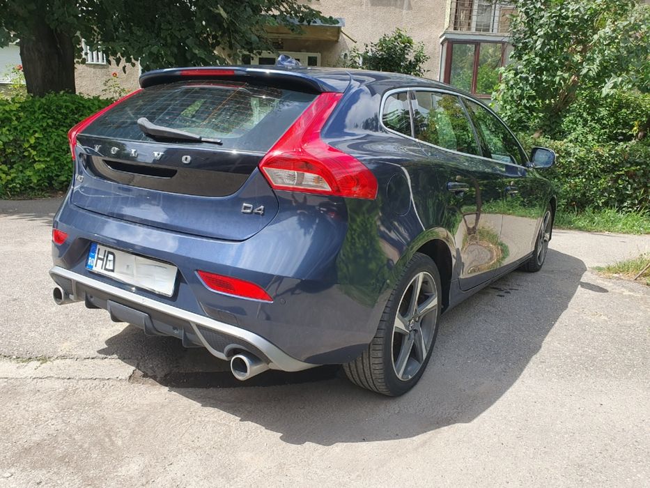 Volvo V40 D4 2014 R-design 190 cp