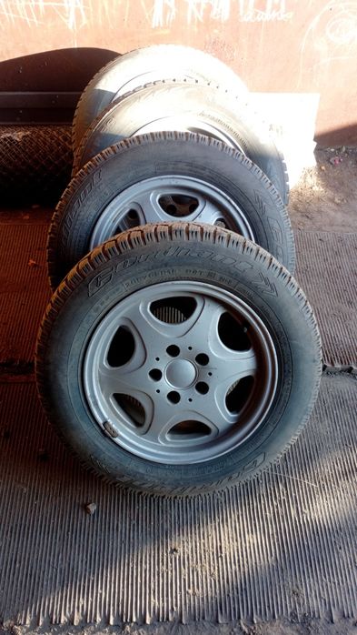 Диски с зимней резиной ауди r15