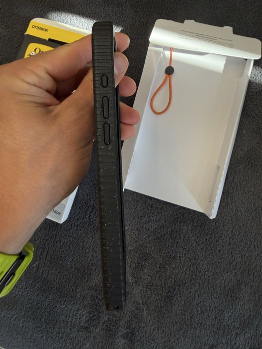 Кейс Otterbox Sole Iphone 16 pro max
