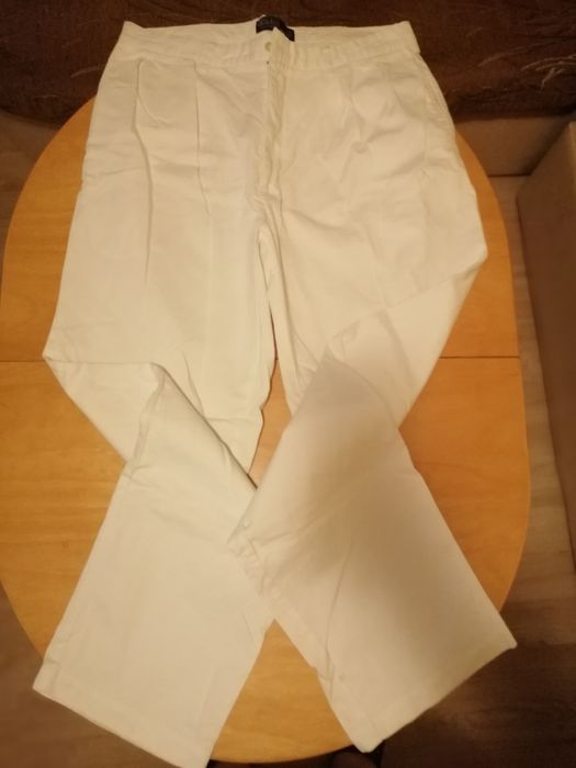 Продавам мъжки панталони, дънки. Дълги и къси.