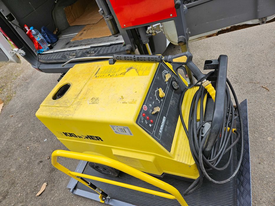 Параструйка  Водоструйка КЕРХЕР
KARCHER HDS 690