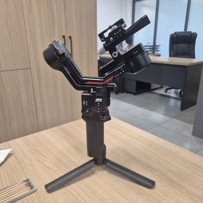 Продаю Стабилизатор Dji RS4