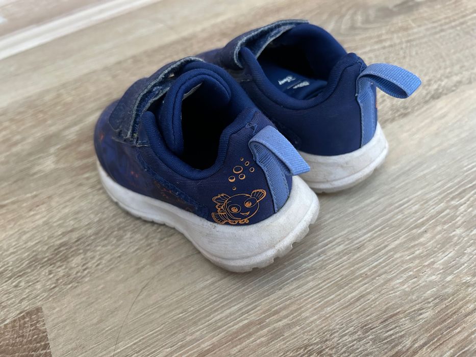 Маратонки adidas за деца