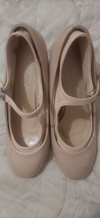 Продаю туфли пудровый цвет