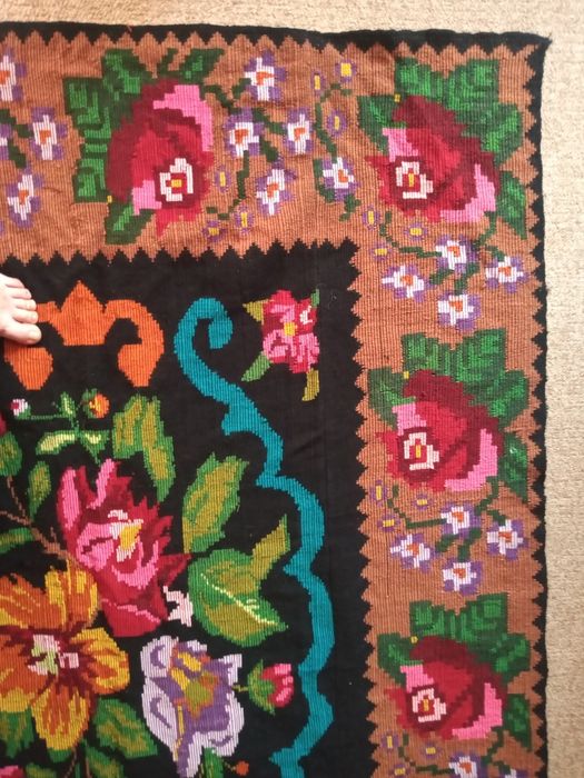 covor peretar lana traditional romanesc