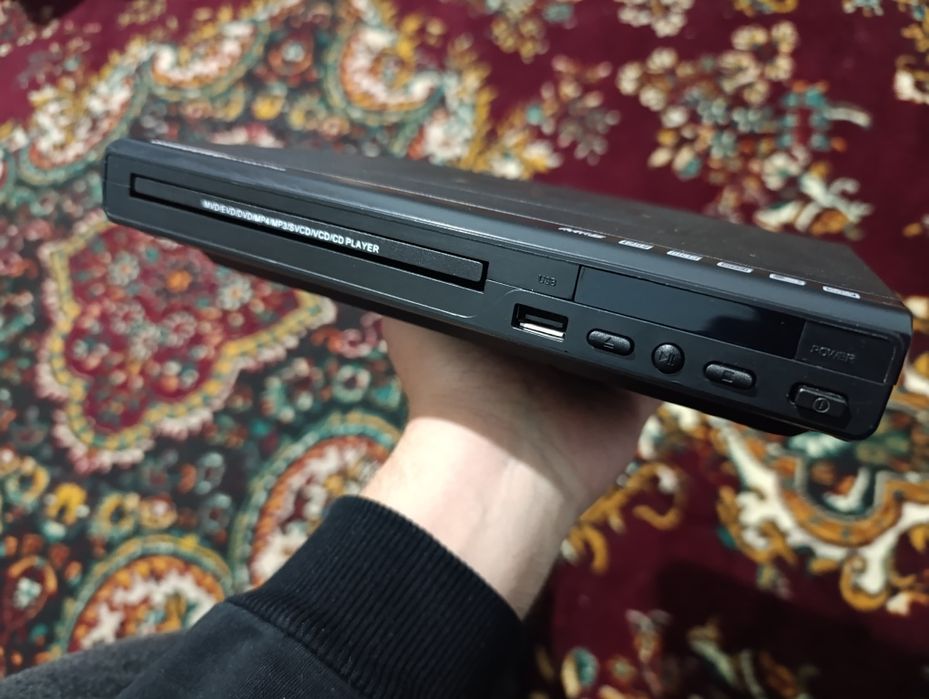 DVD Samsung Sotiladi. Двд продается.