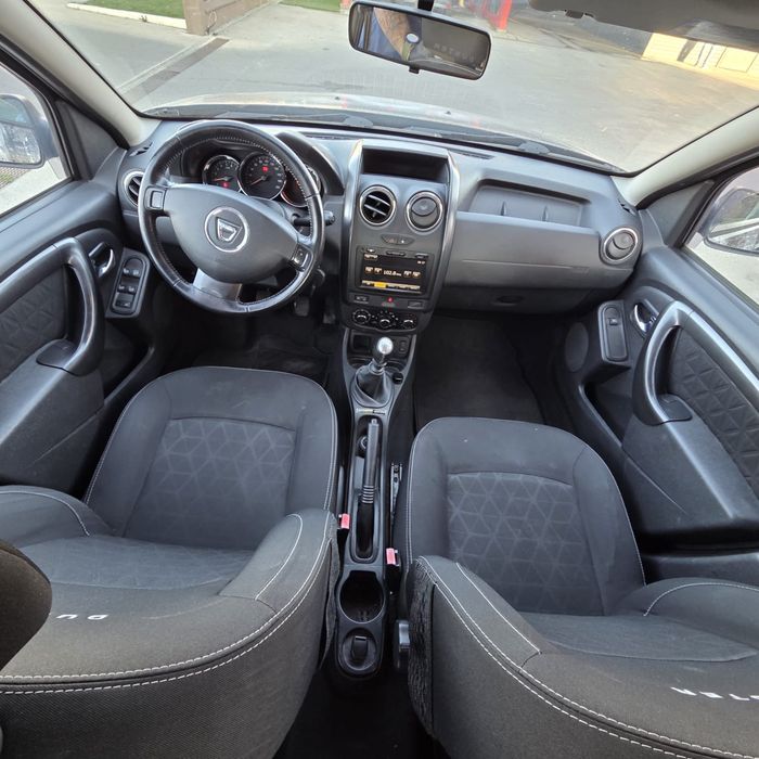 Duster 1,5 D —colantat - 5200€