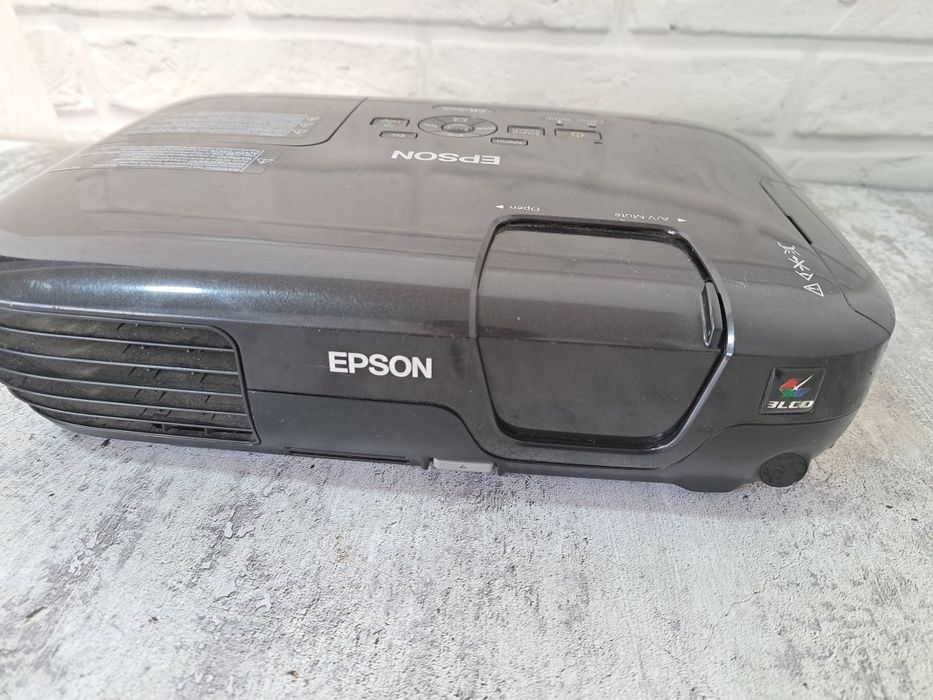 Продам проектор Epson EB-S92
