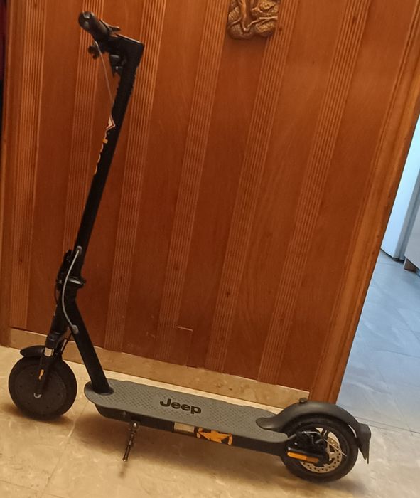 Trotinetă electrică Jeep