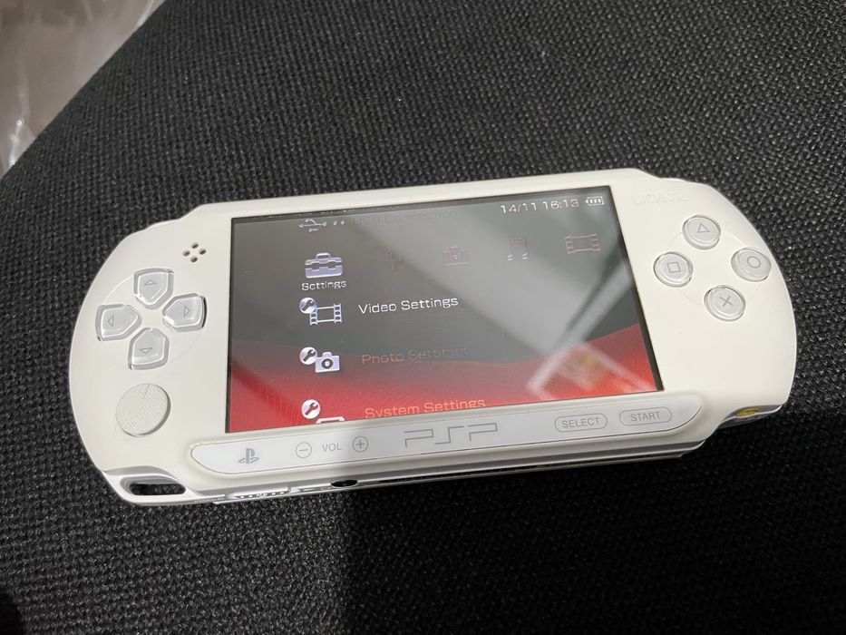 Sony PSP E1004 White