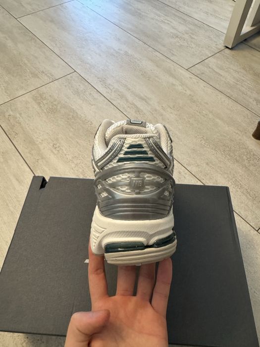 New Balance 1906REE