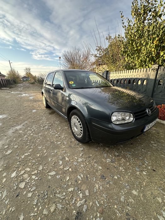 Golf 4 1.6  110HP