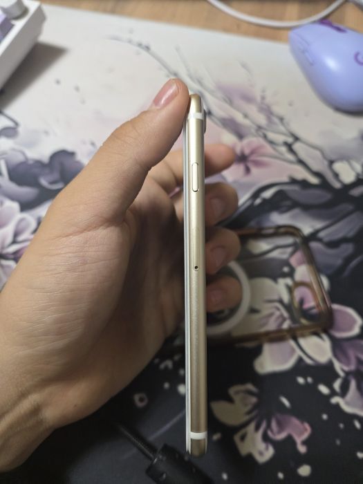 продам Iphone 7 32 100акб