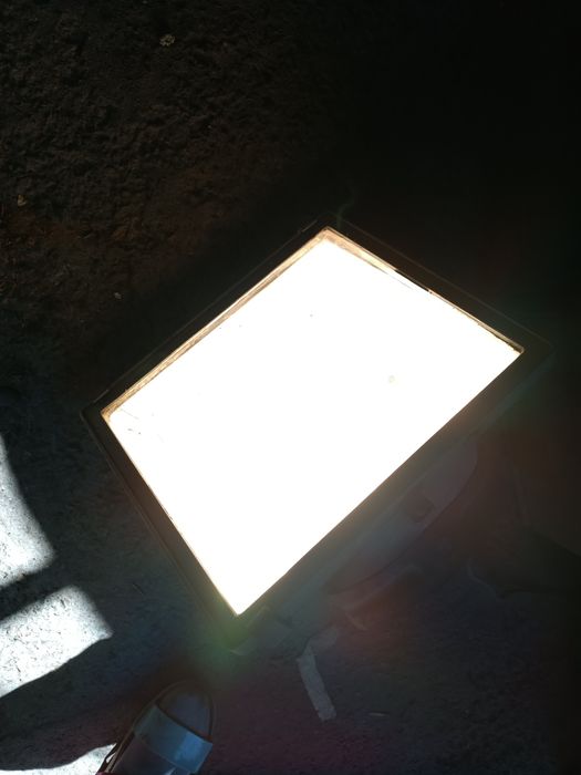 Продам прожектор  1500Вт