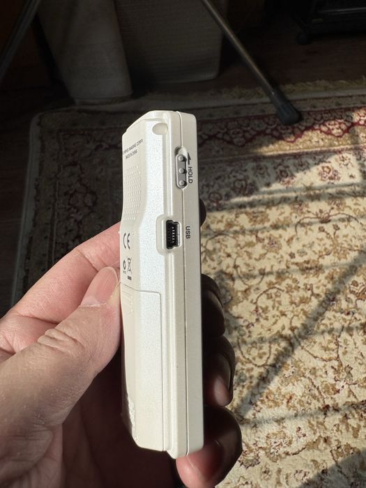 Диктофон «Олимпус»