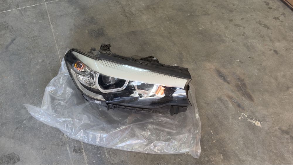 BMW G30 фар фарове БМВ Г30 Фарове