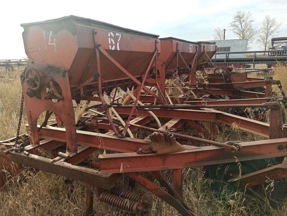 Продам сеялки омички