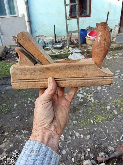 Rindea de lemn in stare buna